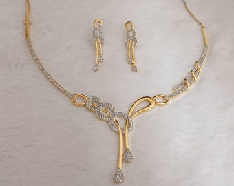 Gold Plated Indian Bridal Jewelry Set: Lightweight Necklace & Earrings
