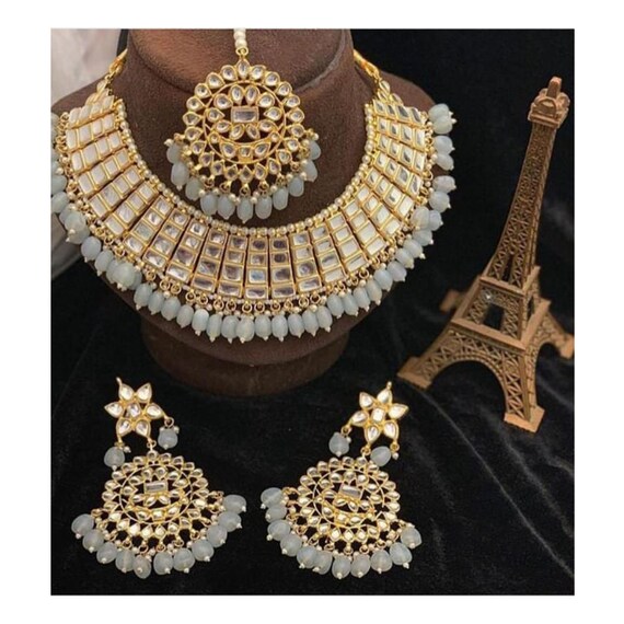 heavy kundan earrings