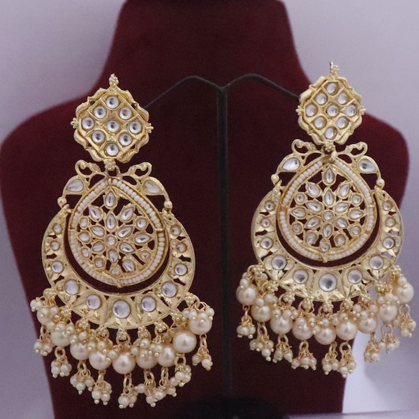 Lolish Kundan earrings main image 1