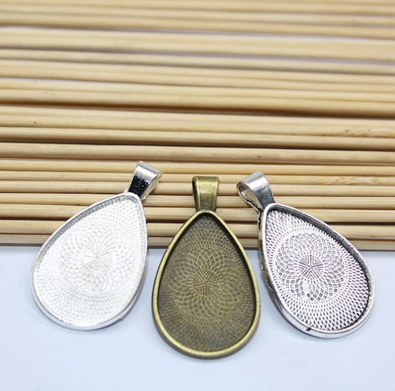 20x30mm Teardrop Blank Pendant Tray - 20x30mm Teardrop Cameo Cabochon Base Setting Pendants- Blank Bezel Setting - Choose Your Color