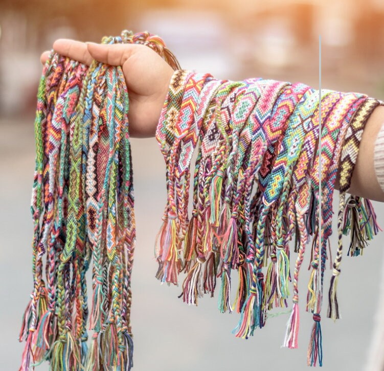 Friendship bracelets | Woven bracelet | Valentine's gift | Boho j…