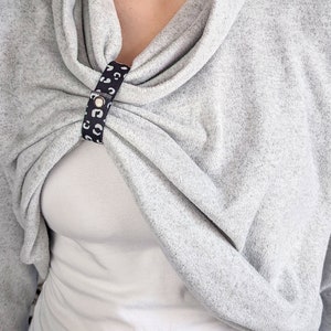 Black Breastfeeding Clothing Clip Leopard Print Design - This Side Next Bracelet - Stretchy Band - Alternative to Nursing top