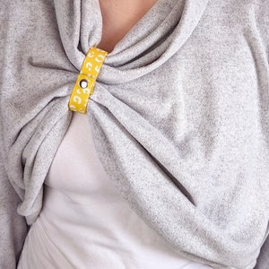 Mustard Yellow Breastfeeding Clothing Clip Leopard Print Design - This Side Next Bracelet - Stretchy Band - Alternative to Nursing top