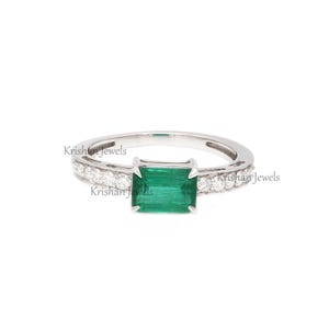 Dainty Natural Emerald Diamond Bridal Gold Ring, 14K/18K Gold Emerald Prong Set East West Ring, Baby Shower Gift, Perfect Best friend Gift