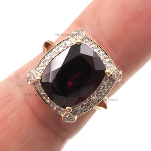 Classic 14k Solid Yellow Gold Natural Garnet and Diamond Ring, Bridesmaid Ring, Garnet Diamond Gold Ring, Bestfriend Ring, Women&#39;s Jewelry