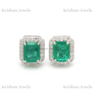 14K/18K Solid Gold Emerald and Diamond Halo Stud Earring, Engagement Gift, May Birthstone, Gift for Stepmom, Birthday Gifts, Bridal Gifts