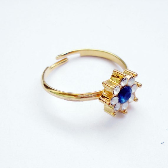 Vintage Clear Blue Rhinestone Royal Style Jewelry… - image 5