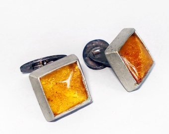 R Tenn, Sweden, Mid Century Pewter Resin Pair of Cufflinks.