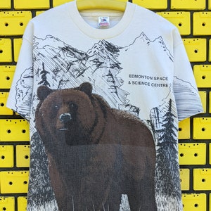 Vintage 90s Grizzly Bear T-Shirt Edmonton Space Sciences Centre Wildlife Animal All Over Print Tee Size L