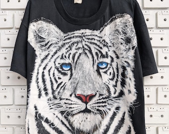 JIMBEAR PRINT T White／jimwag JIMBEAR PRINT T White／jimwag JIMBEAR PRINT T White／jimwag