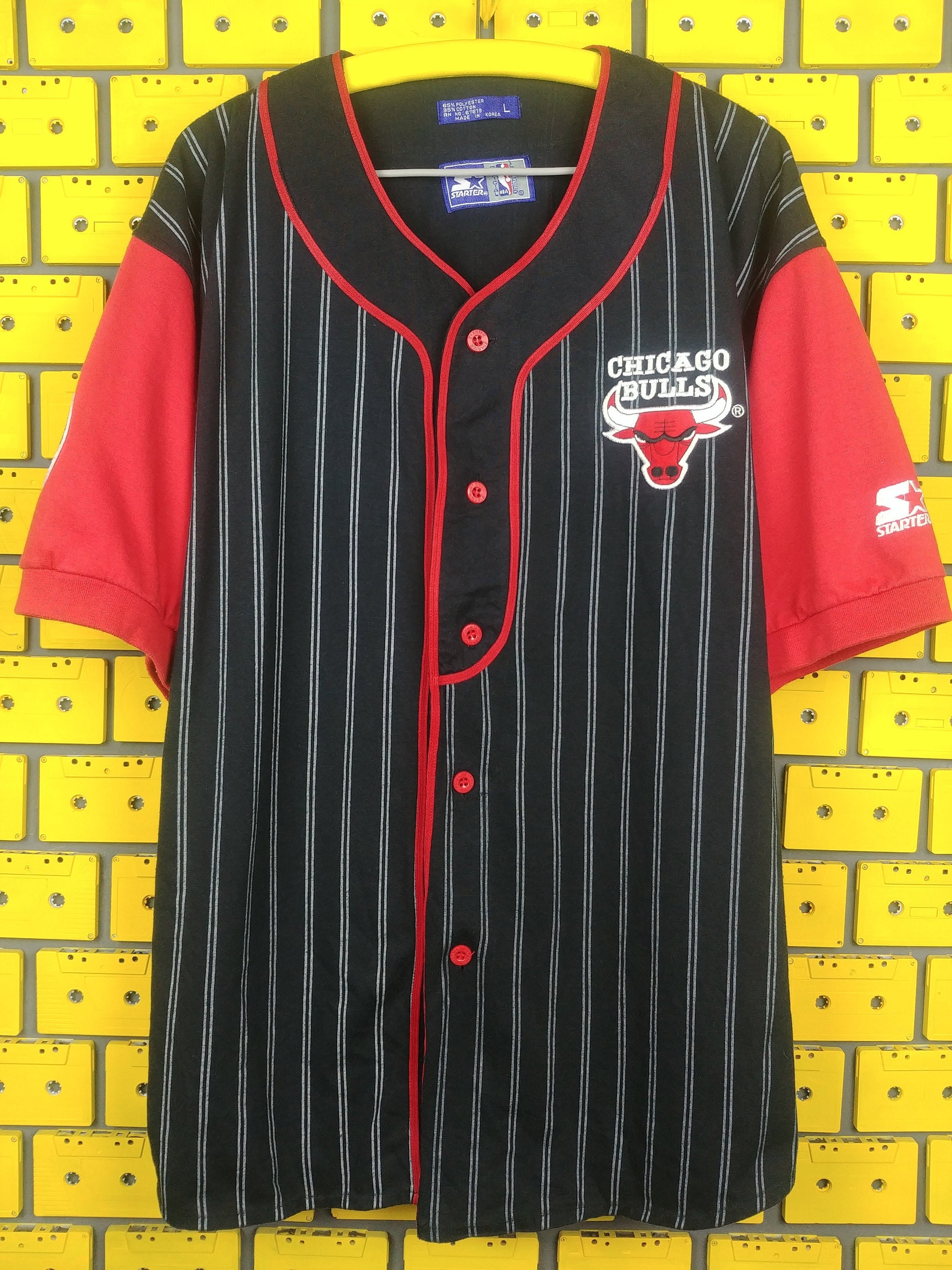 Chicago Bulls Basketball Baseball Jersey Large SEWN Red/Black NBA