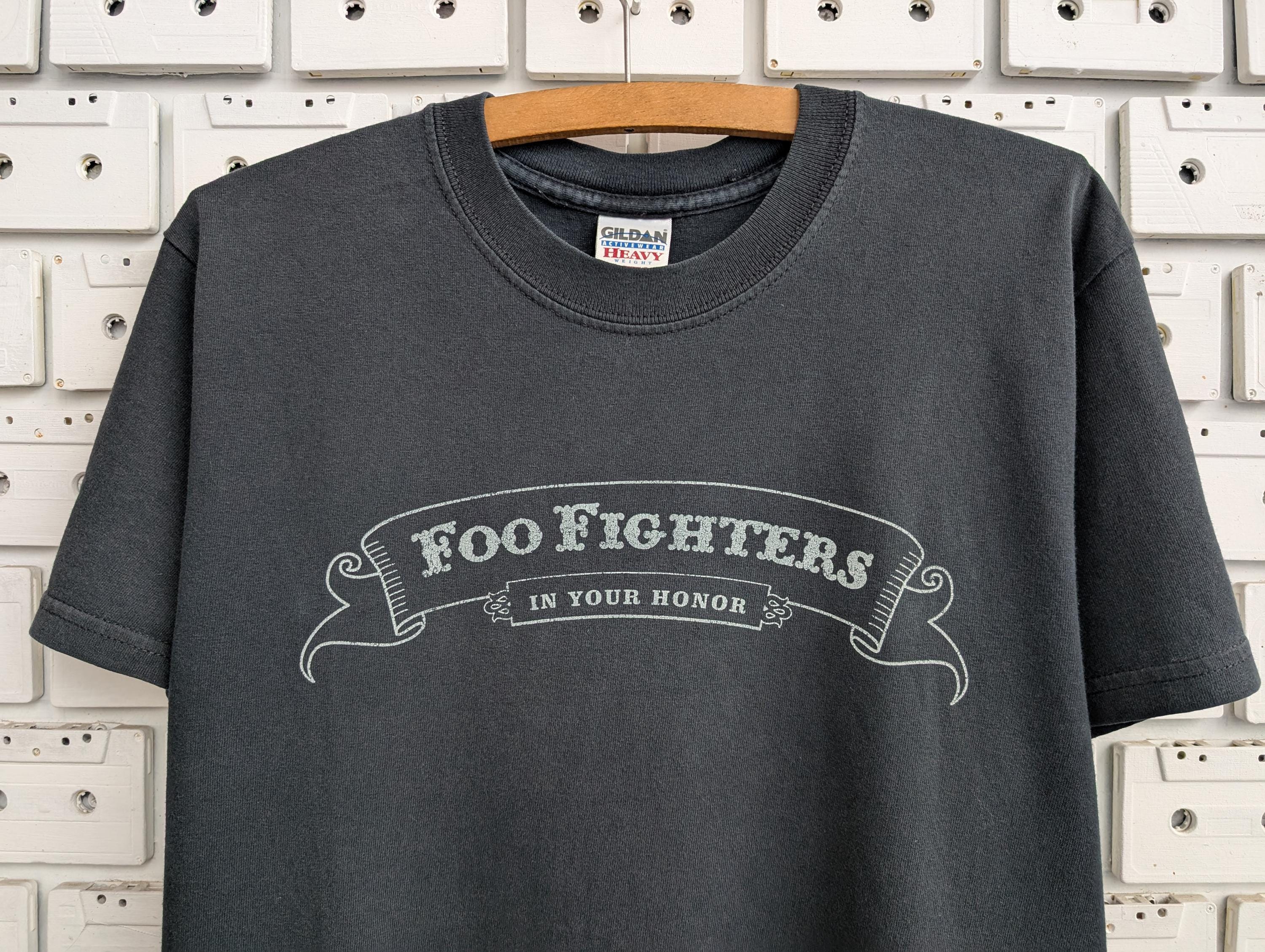 ヴィンテージ 2005 フー・ファイターズ Tシャツ In Your Honor