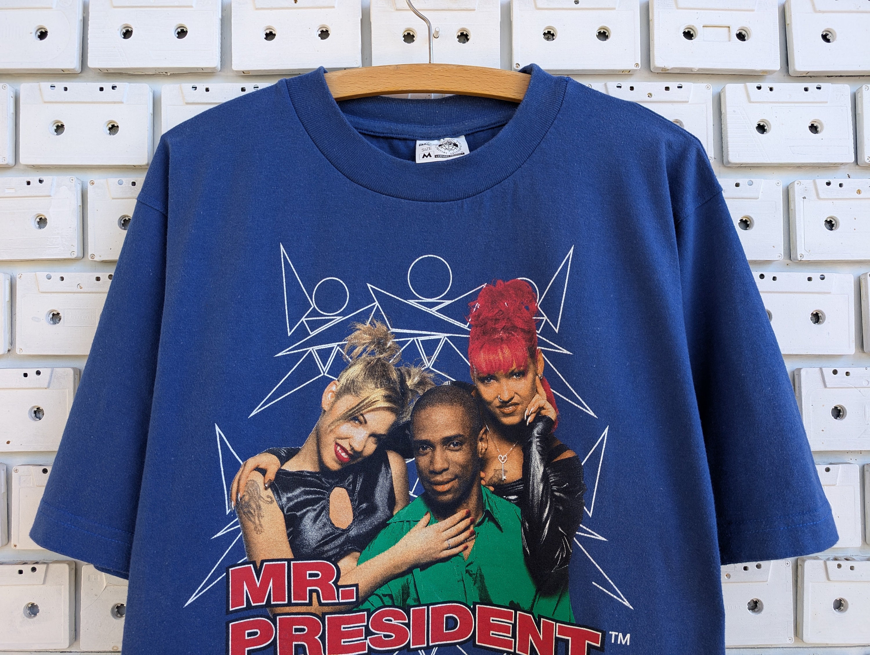 ANGEEZE Julie コンサートリンガー　Tシャツ Lサイズ 1997 ANGEEZE Julie コンサートリンガー Tシャツ Lサイズ 1997 ANGEEZE