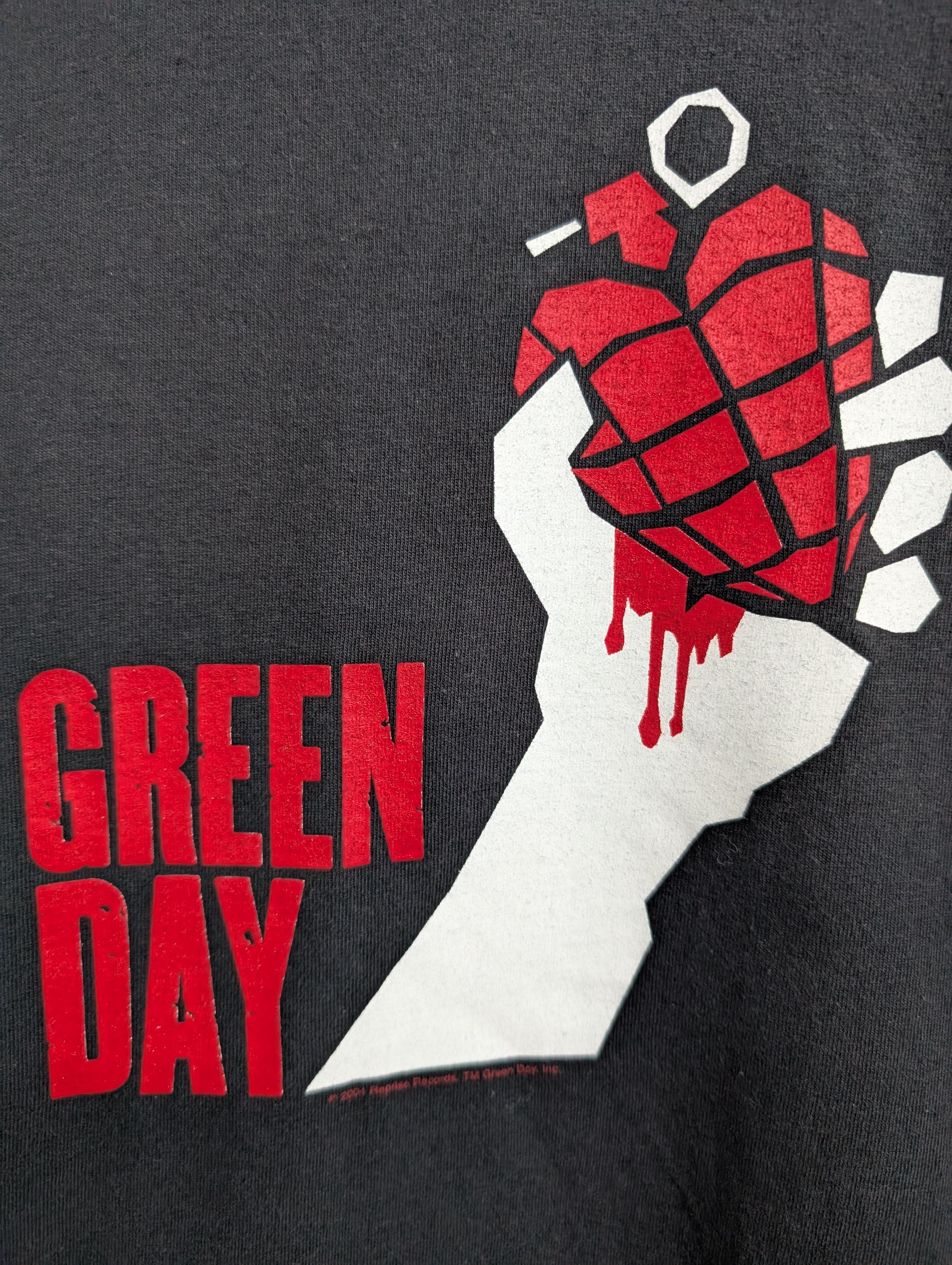 Vintage 2005 Green Day T-shirt Milton Keynes Concert American