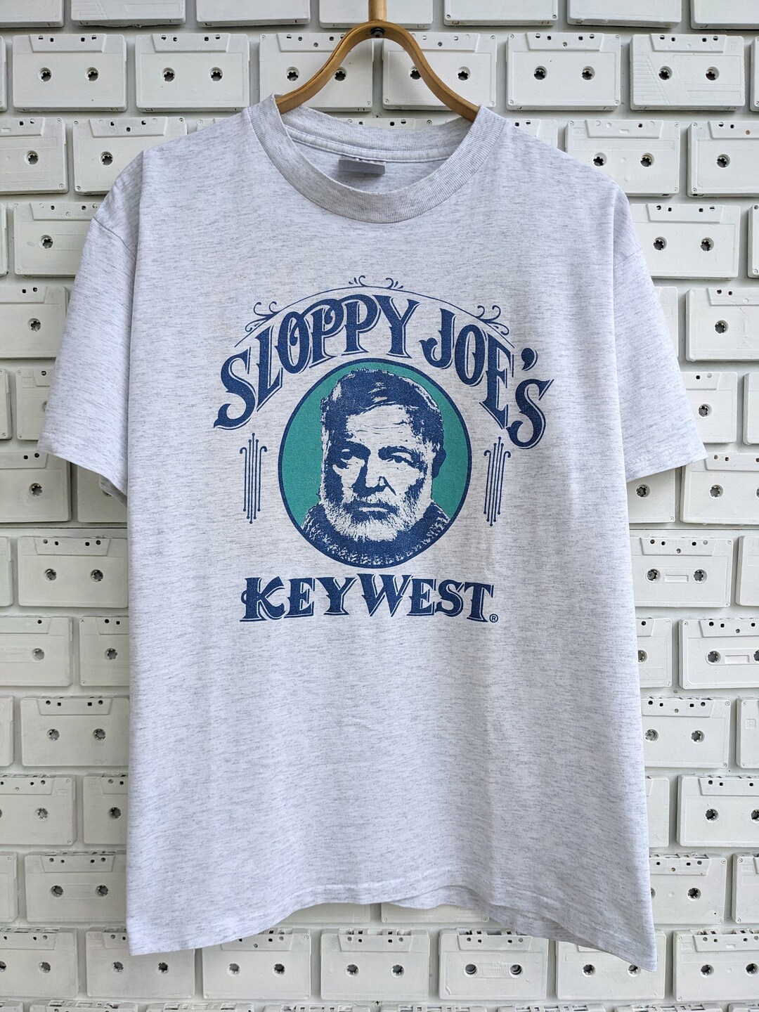 Vintage 90s Sloppy Joe's Bar T-shirt Ernest Hemingway