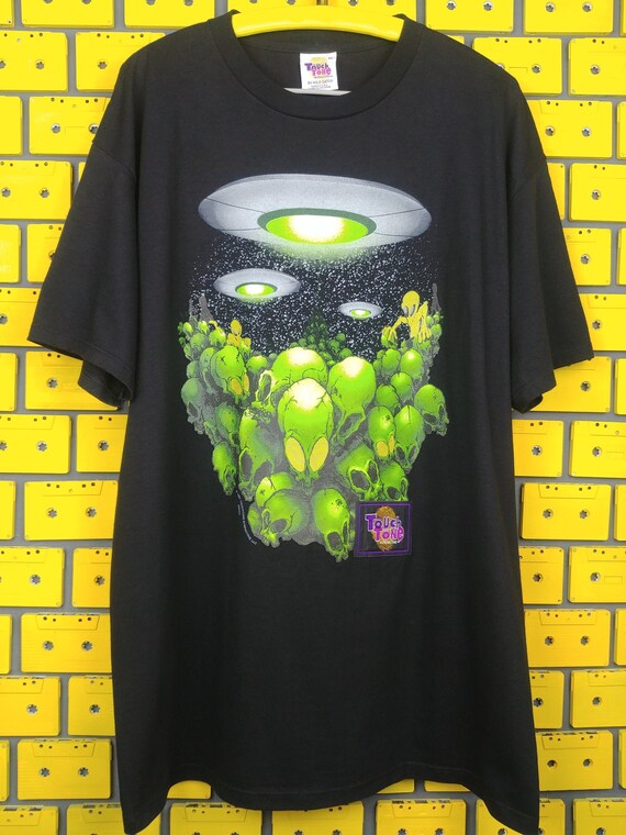 Vintage 1997 Aliens UFO Shirt Size XL Touch Tone I