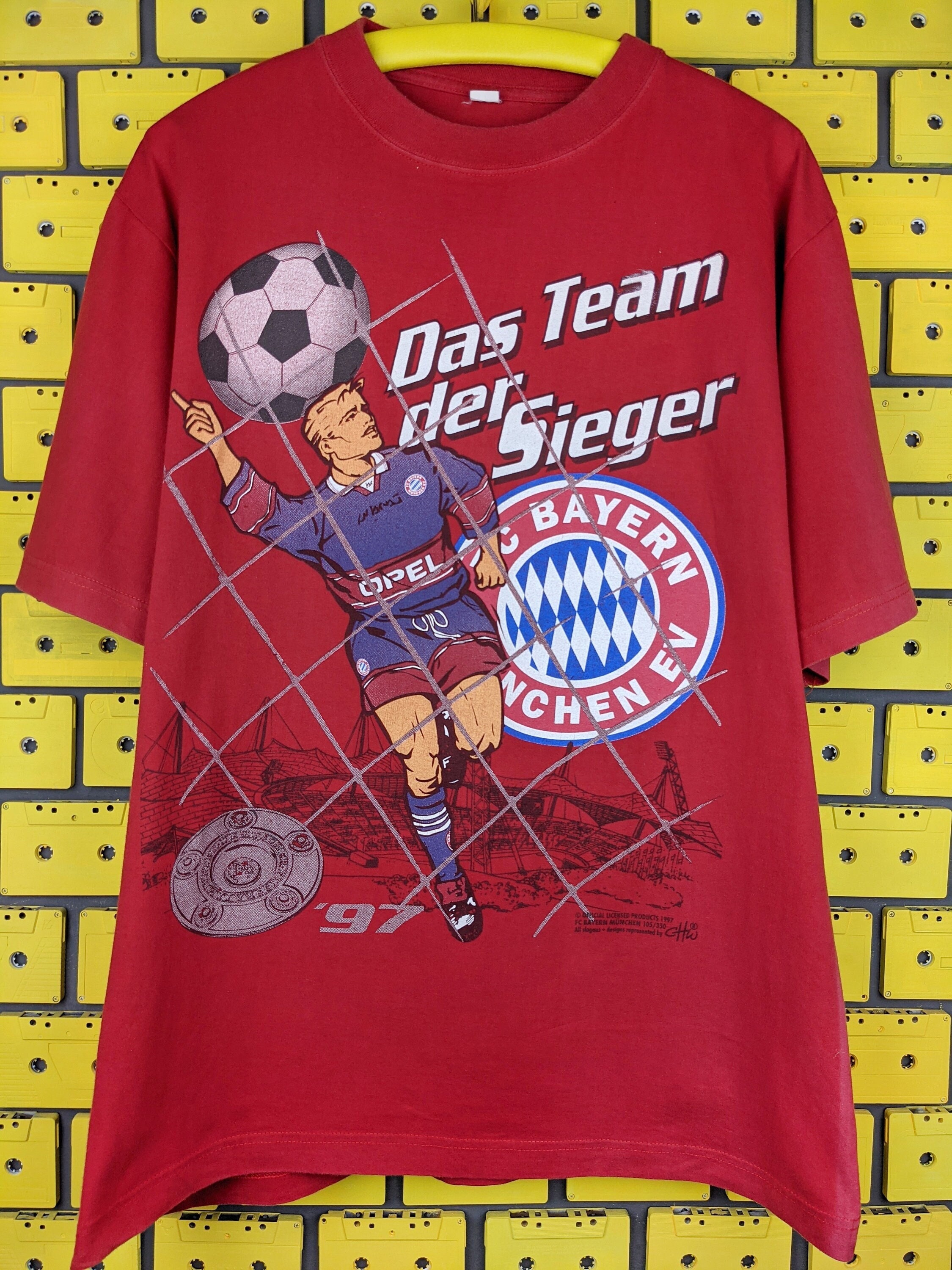 Vintage 1997 FC Bayern Munchen T-shirt Deutscher Meister