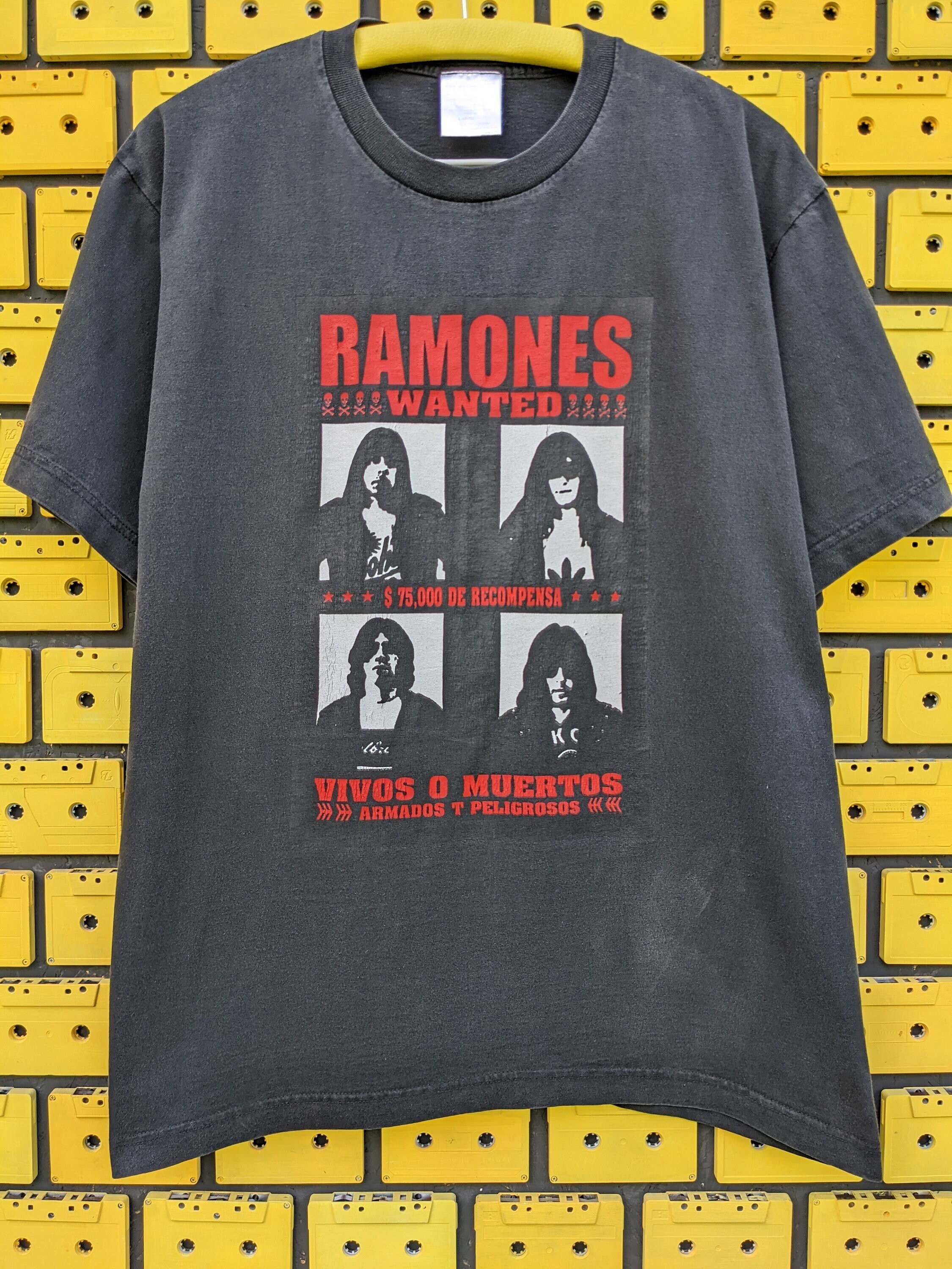 Vintage 90s 00s Ramones Wanted T-shirt Punk Rock Band Bootleg 
