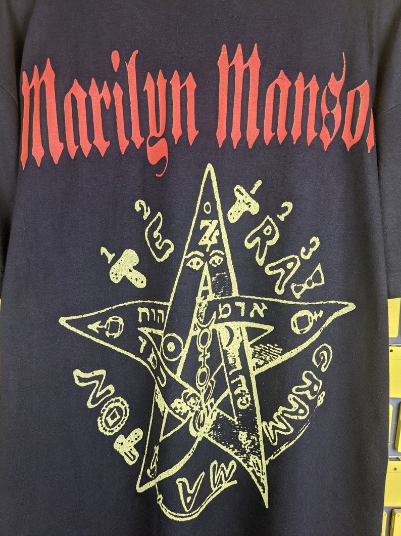 Vintage 2000 Marilyn Manson T-Shirt Holy Wood Era European Bootleg Industrial Metal Alternative Glam Rock Merch Tee Size XL image 4