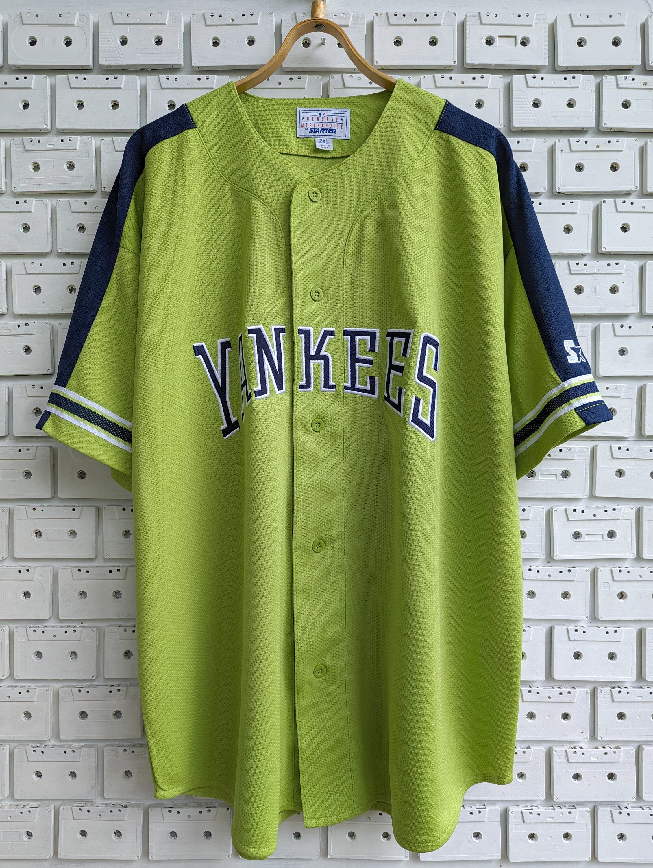 Vintage 90s New York Yankees Jersey T-shirt MLB Baseball Team Neon