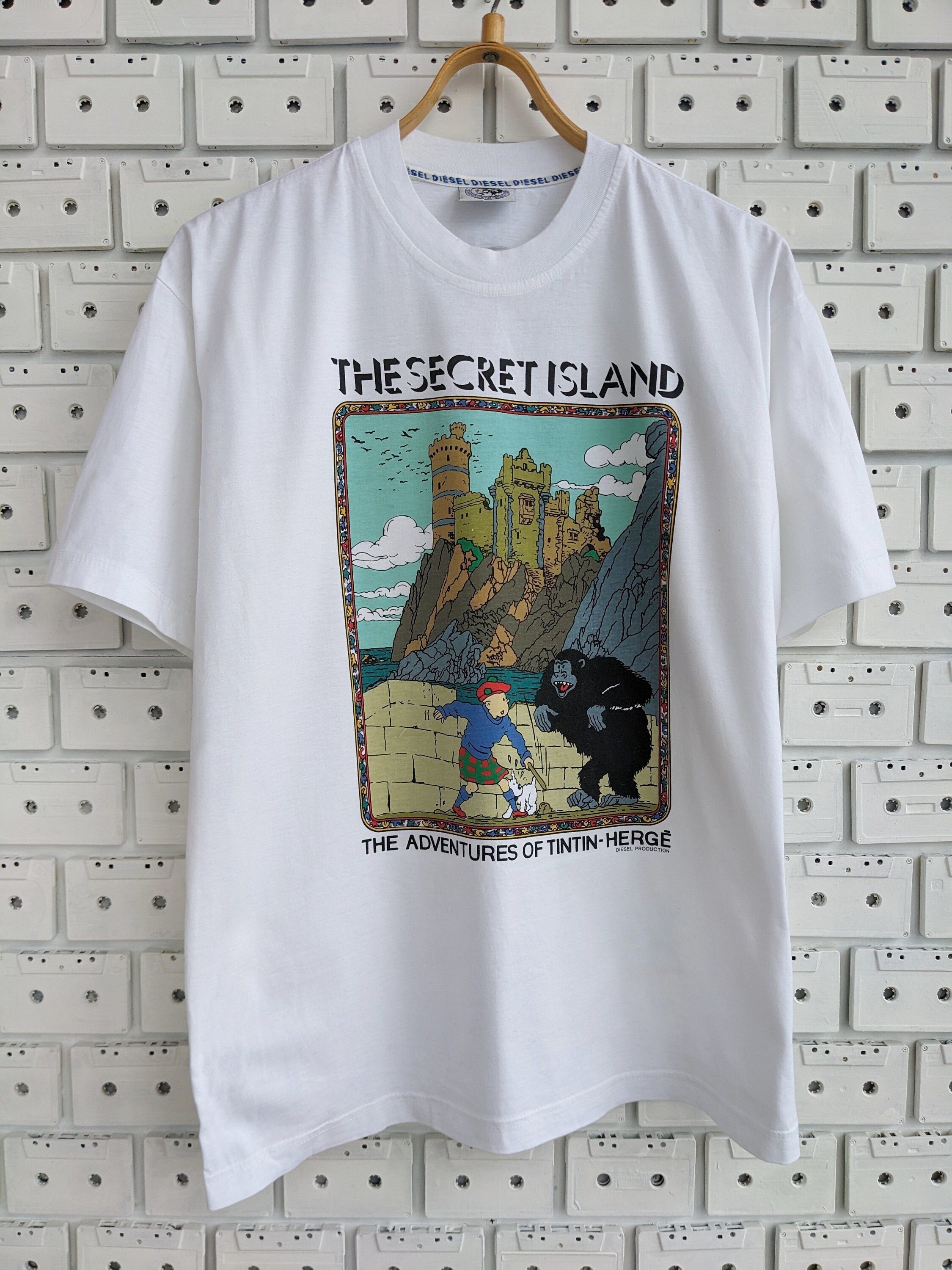 Vintage 90s the Adventures of Tintin T-shirt the Secret Island