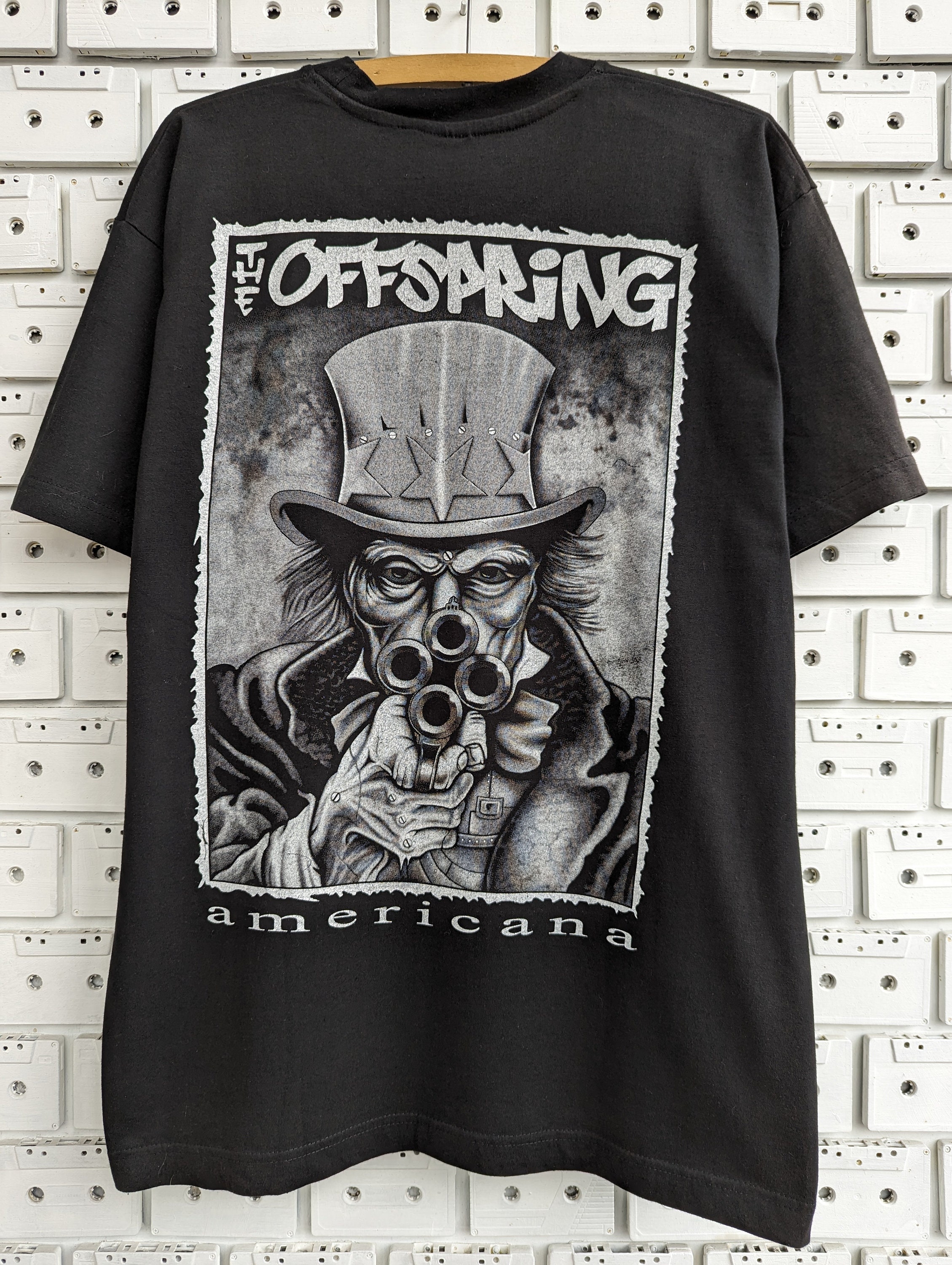 The Offspring Americana Tシャツ americana-offspring-t-shirt.