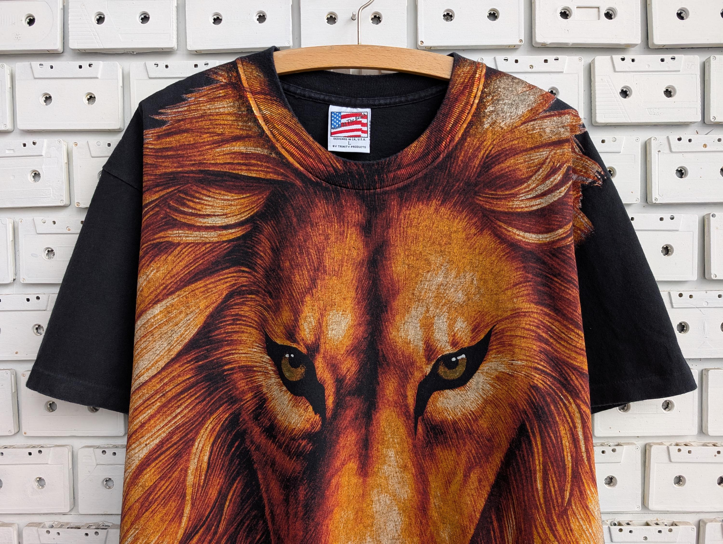 Vintage 90s Lion Big Face T-shirt Nature Wildlife Animal Graphic