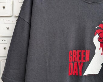 Vintage 2005 Green Day T-shirt Milton Keynes Concert American