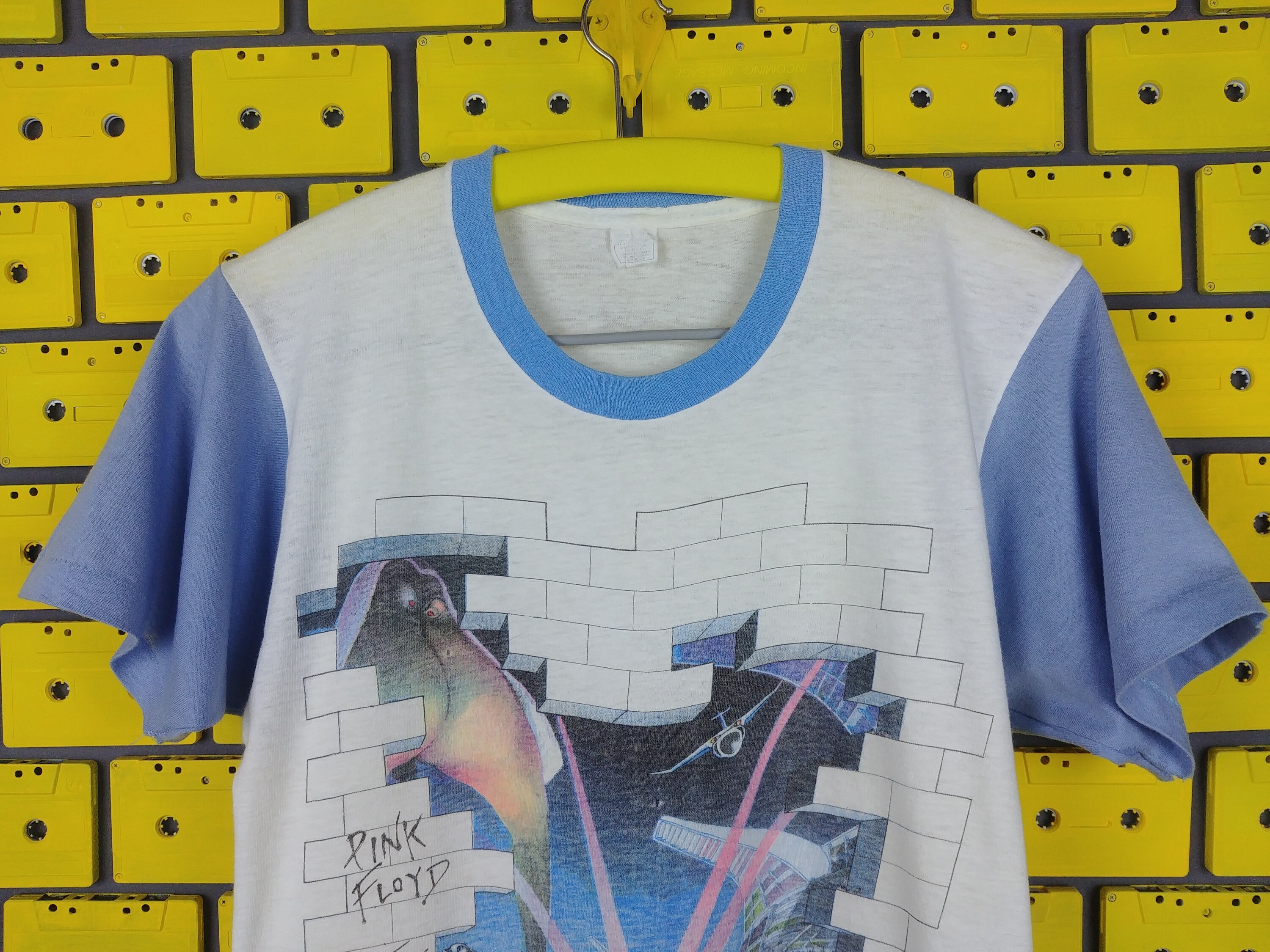 Vintage 80s Pink Floyd the Wall T-shirt Progressive Art