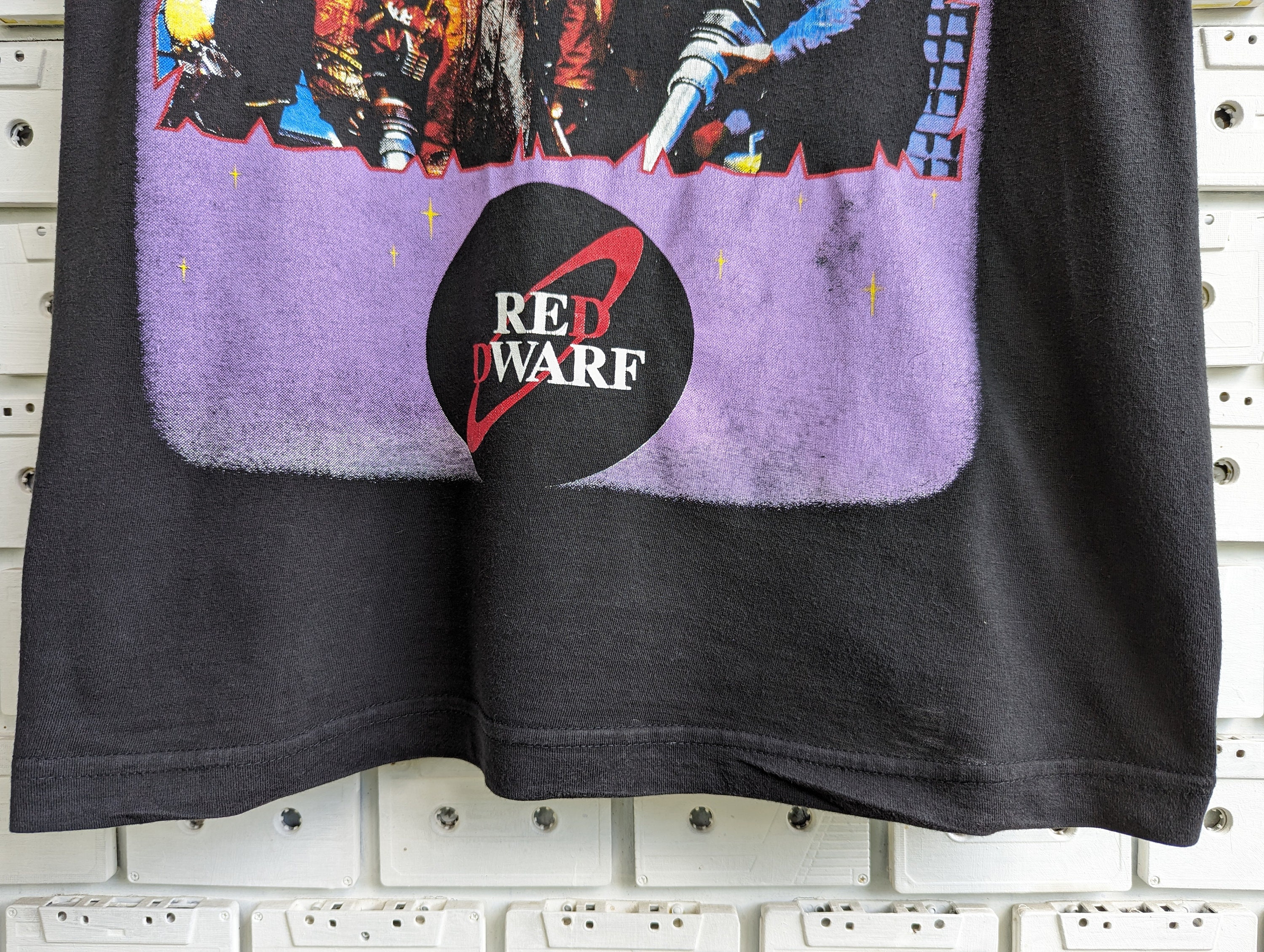 Vintage 90s Red Dwarf T-shirt Kryten Dave Lister Cat Ace Rimmer 