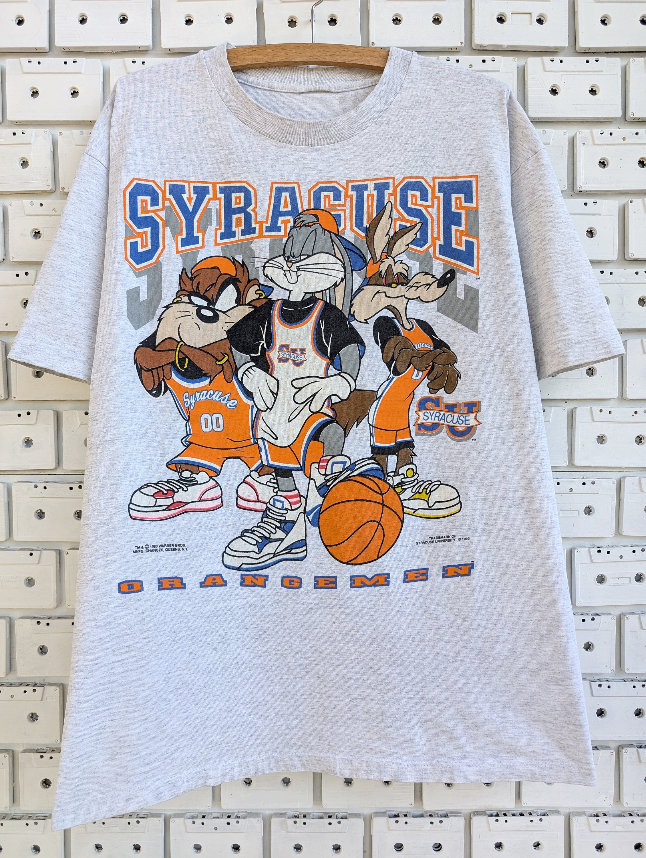 Vintage 1993 Looney Tunes T-shirt Syracuse Unuversity Buggs Bunny