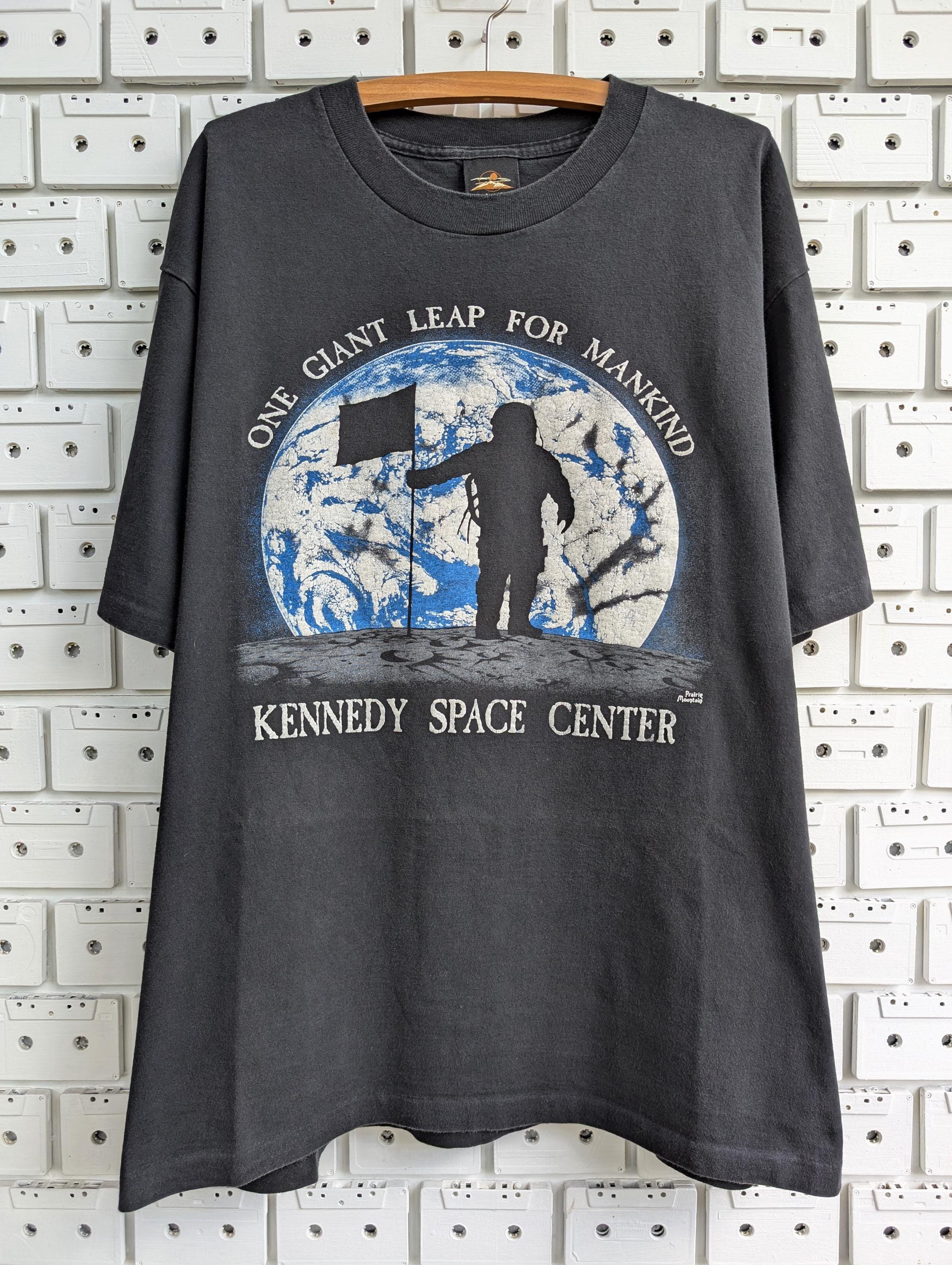 90年代ヴィンテージ ケネディ宇宙センター Tシャツ「人類にとっての