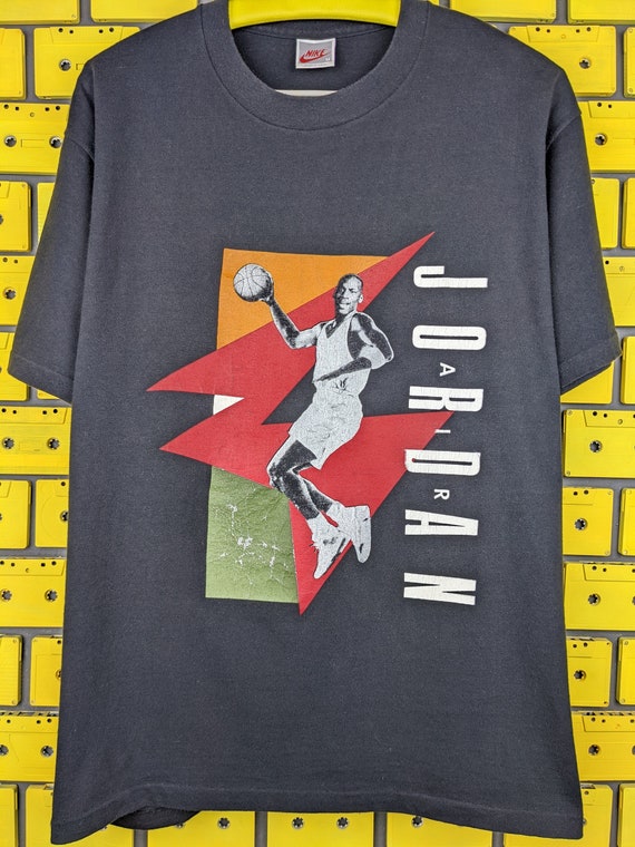 Vintage 90s Nike Air Jordan T-Shirt Chicago Bulls NBA - Etsy 日本