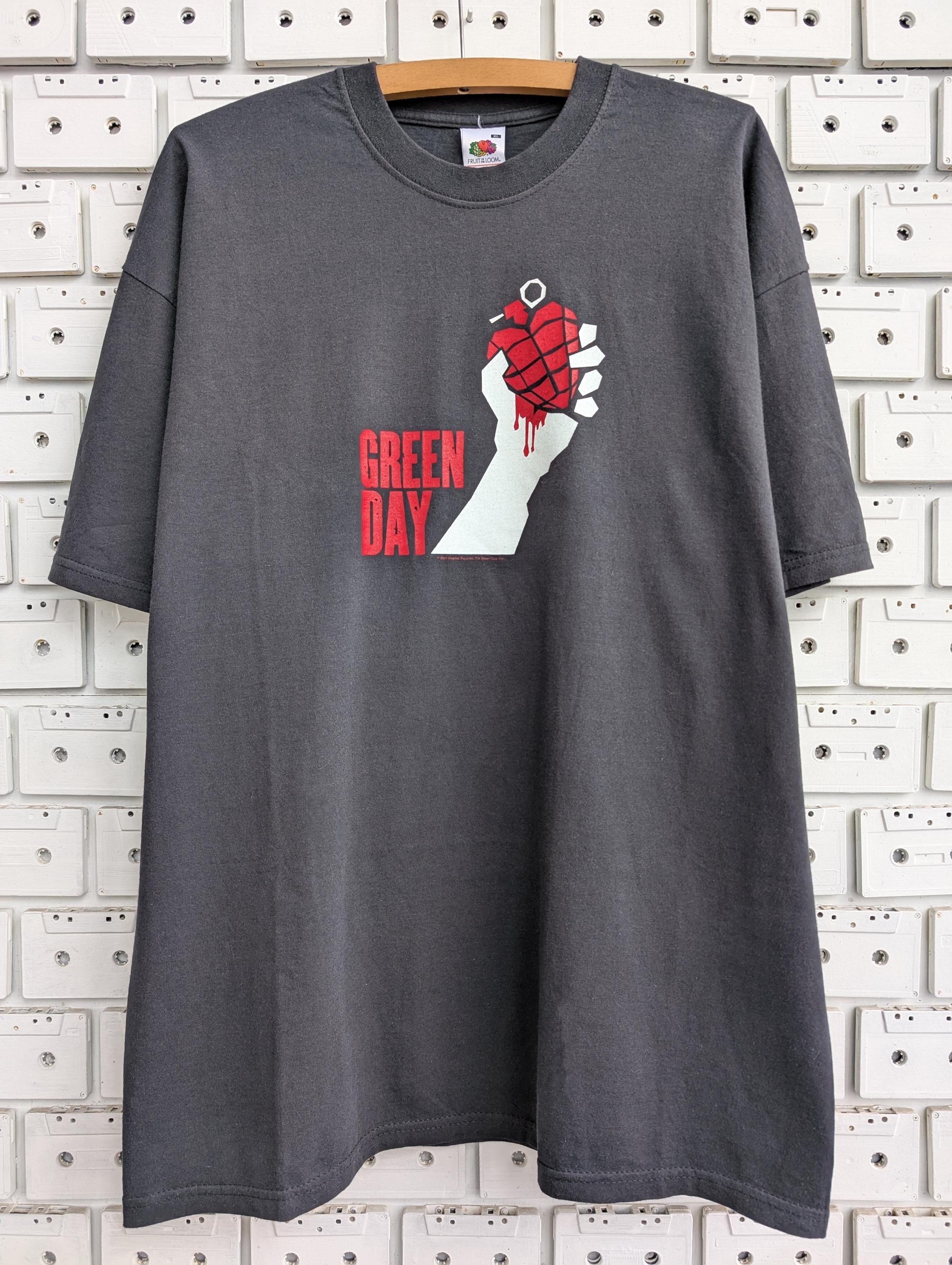 Vintage 2005 Green Day T-shirt Milton Keynes Concert American