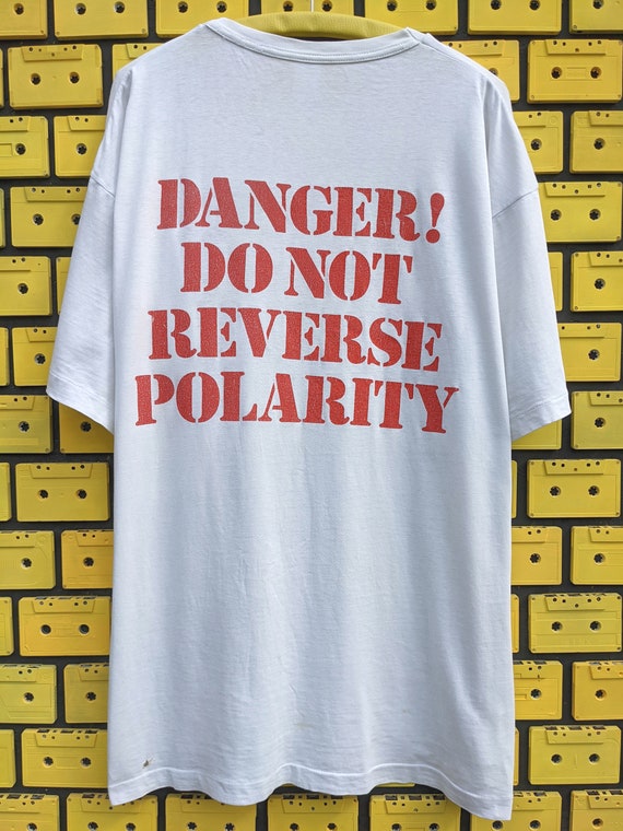 T-shirt ROGUE PLANET Vintage – May You Reach The Source – Sci-fi Concert Noir Rouge LG