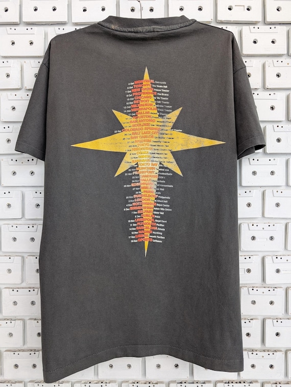 Vintage 1993 Brian May Tour T-shirt Queen Rock Band English