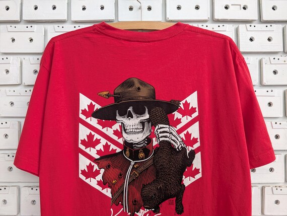 Vintage 00s Powell Peralta T-shirt Kevin Harris Skeleton Mountie