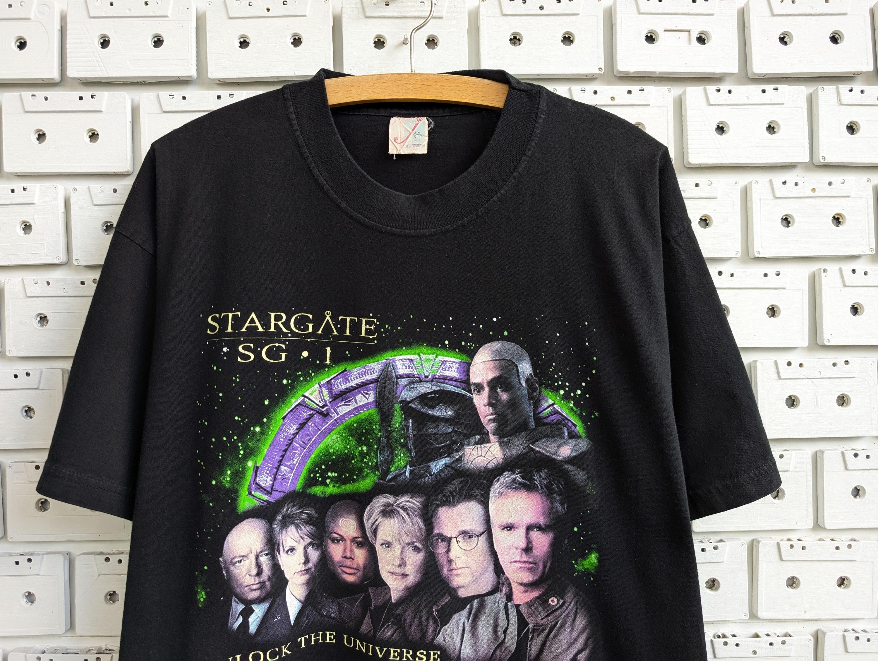 Vintage 90s Stargate SG-1 T-shirt Action Adventure Sci Fi Science 