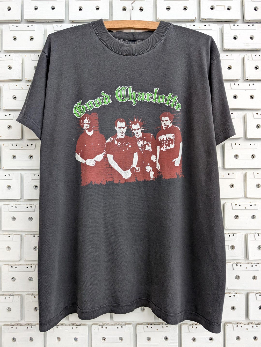 トップス GOOD CHARLOTTE vintage POP PUNK 00s XL il_1080xN.6976408204_364k.jpg