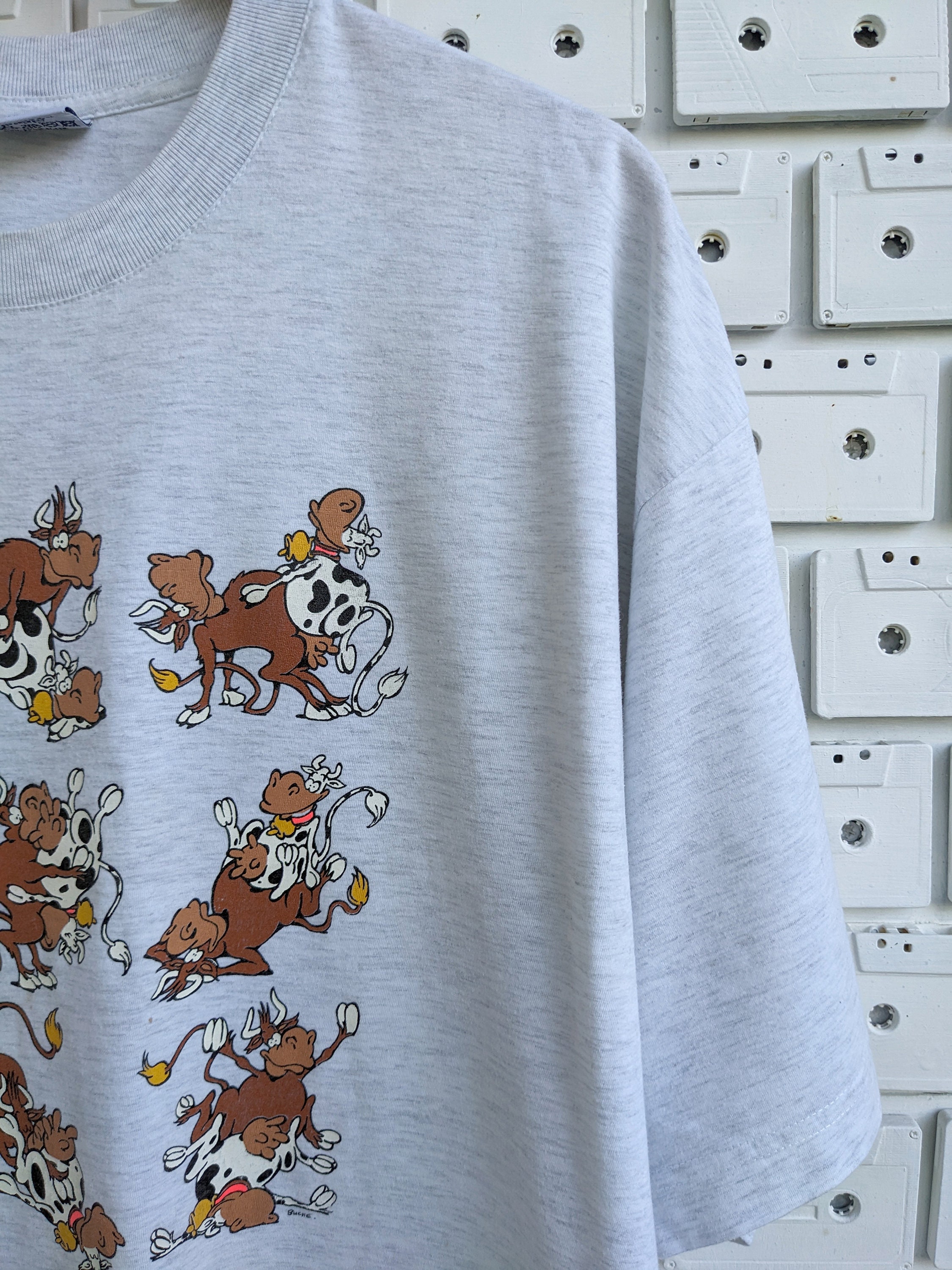 Vintage 00s Animals Sex Position T-shirt Funny Cow Swiss Kamasutra 