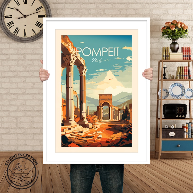 Puede incluir: Un cartel de viaje vintage con una ilustraci&oacute;n colorida de las ruinas de Pompeya, Italia. El cartel tiene el texto "Pompeya Italia" en una fuente retro.