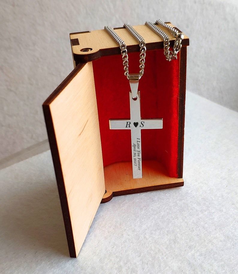 Men/'s Cross Necklace Cross Necklace Birthday Gift husband Cross Necklace Men/'s keepsake gifts boyfriend gift Custom Engraved Cross