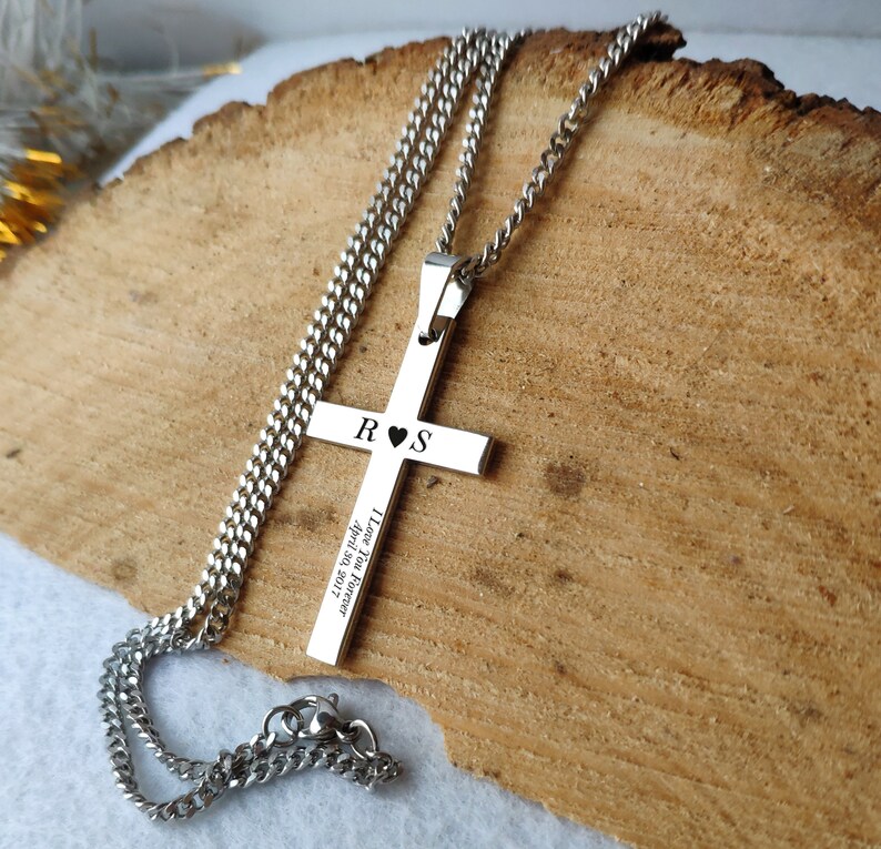 Men/'s Cross Necklace Cross Necklace Birthday Gift husband Cross Necklace Men/'s keepsake gifts boyfriend gift Custom Engraved Cross