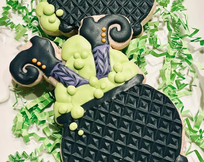Witche's Legs with Cauldron Cookie Cutter and Fondant Cutter Set