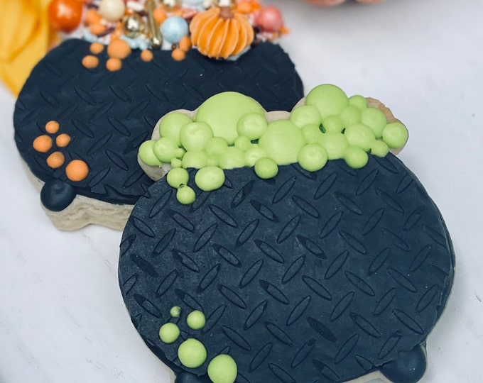 Cauldron Halloween Cookie Cutter and Fondant Cutter Set