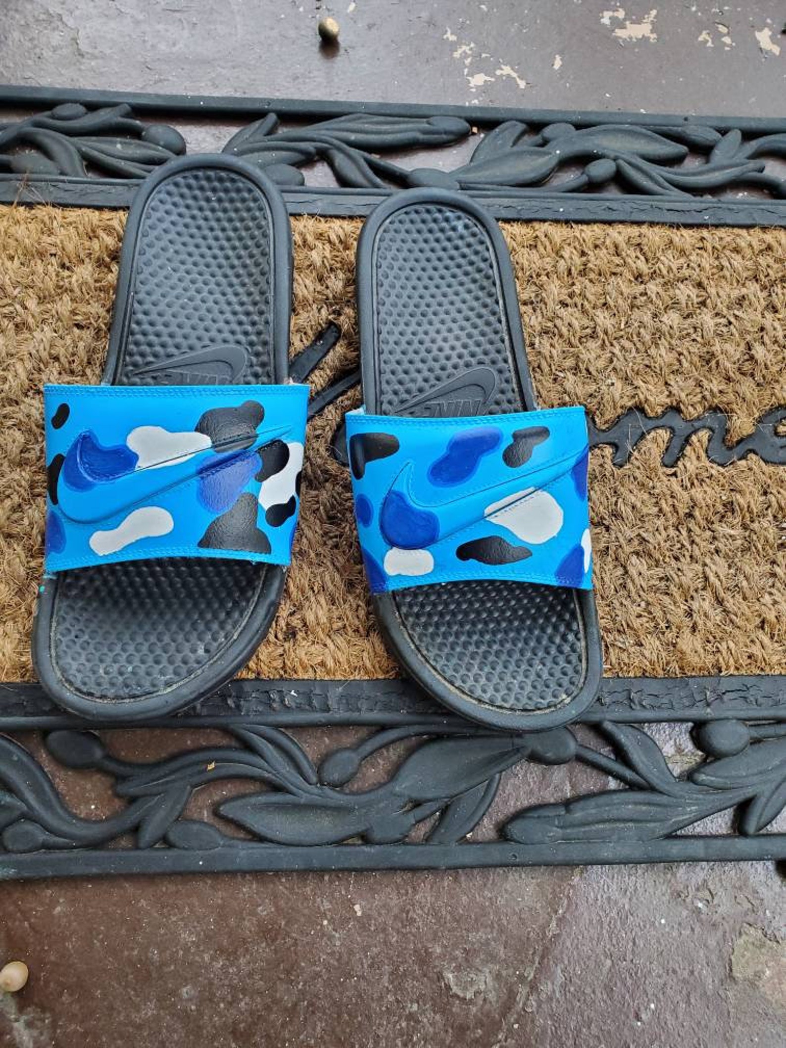mens camo nike slides