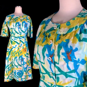 Vintage Dress, Size Small, Cool Mod Abstract Designs