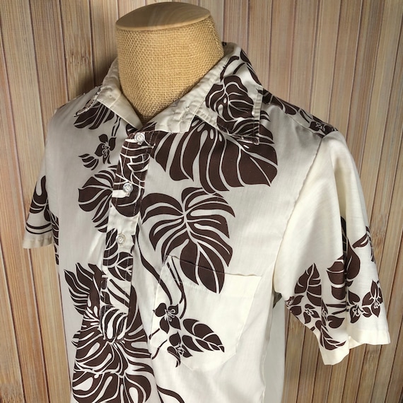 Vintage Hawaiian Shirt with Tropical Style Graphi… - image 1