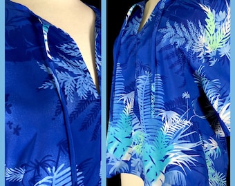 Vintage Ladies Hawaiian Shirt from Nani of Hawaii, Size Medium, Blue with Tropical Graphics