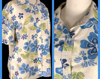 Beautiful Ladies Hawaiian Shirt from Jones New York Sport, Size XL, Beige with Blue Flowers